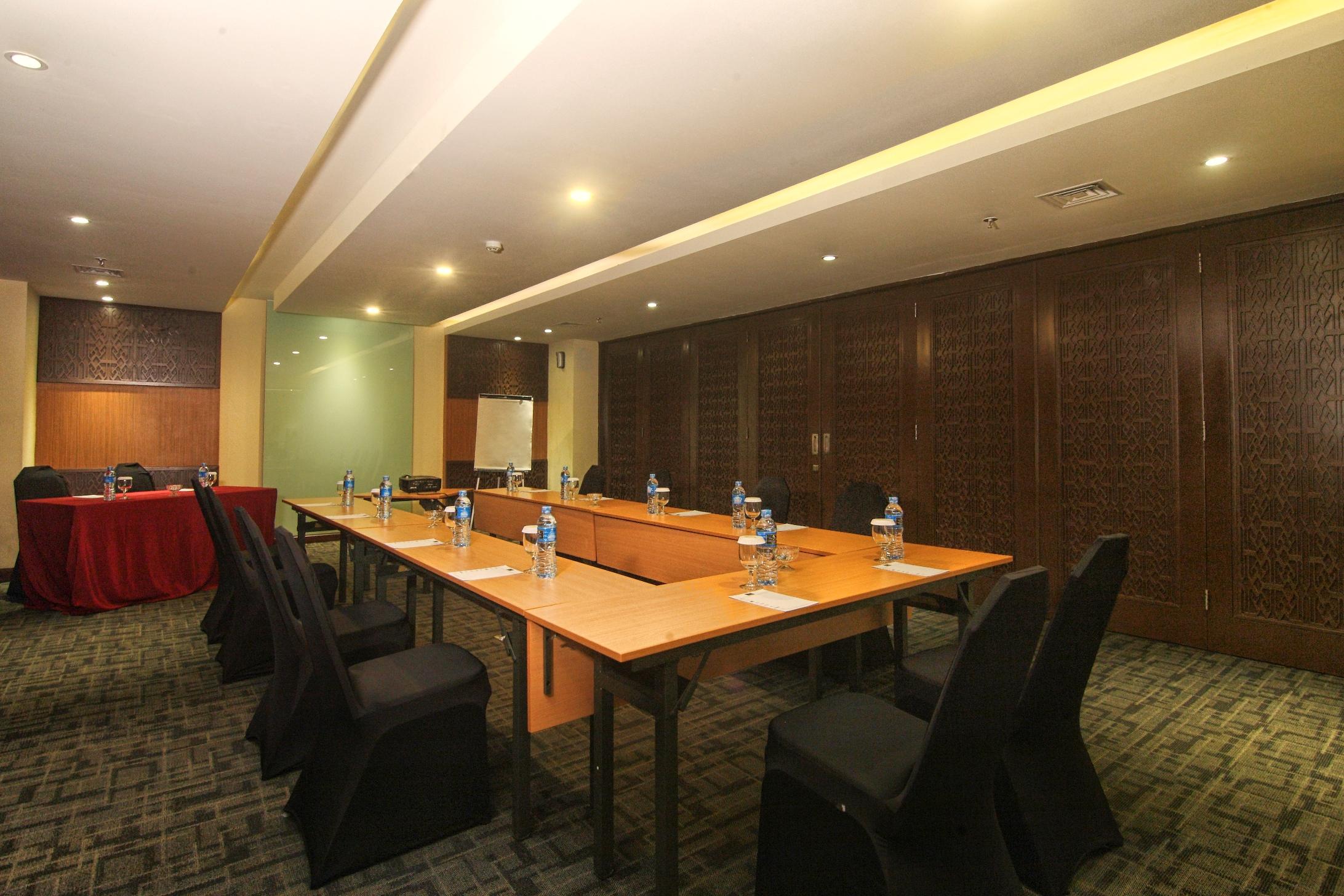 Swiss-Belhotel Lampung Bandar Lampung Buitenkant foto