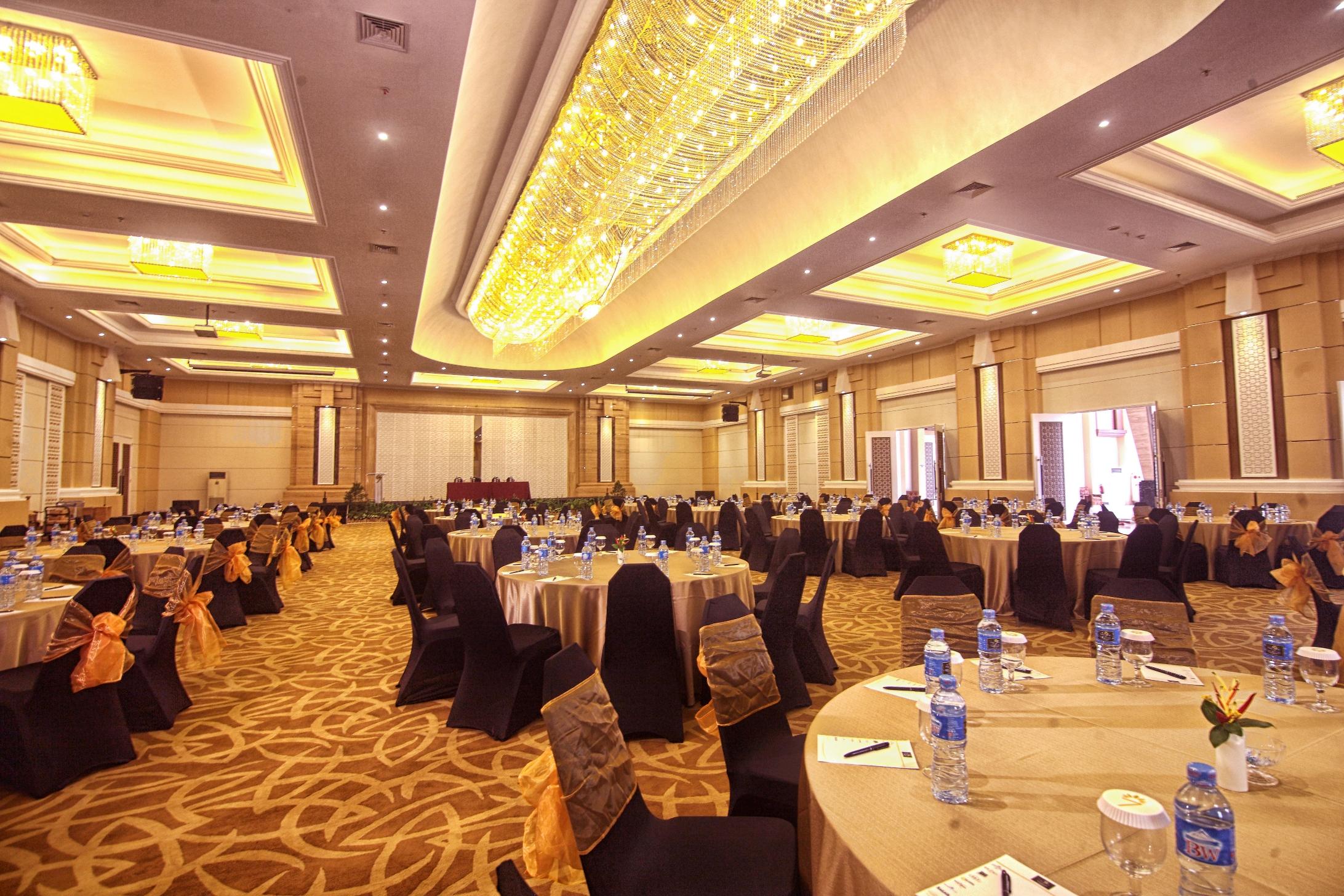 Swiss-Belhotel Lampung Bandar Lampung Buitenkant foto